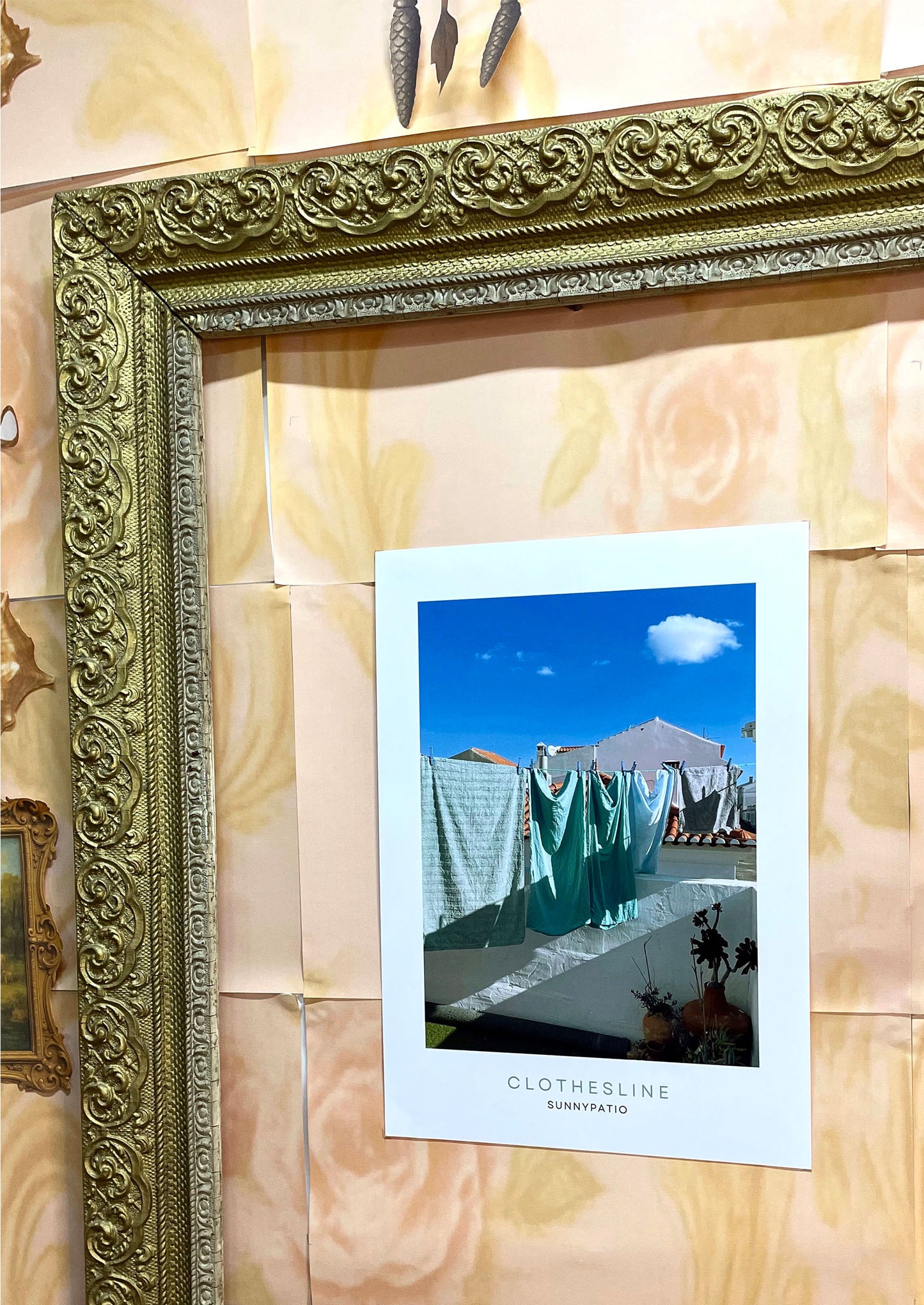 CHOTHESLINE - Laundry With a View