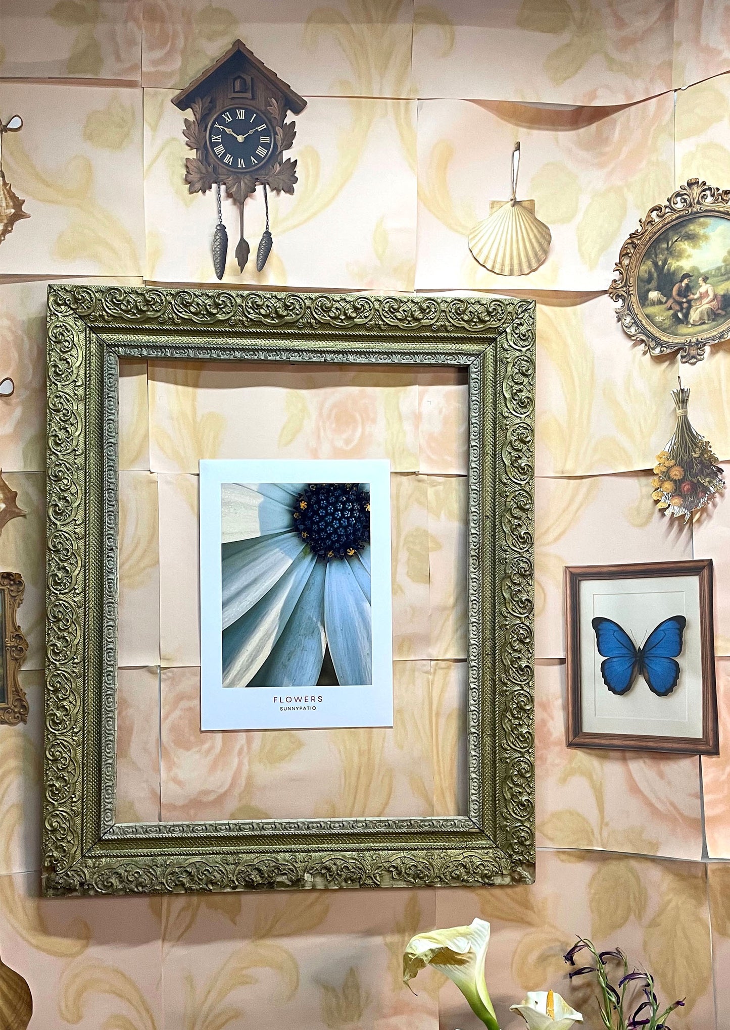 FLOWERS - Closer Please!